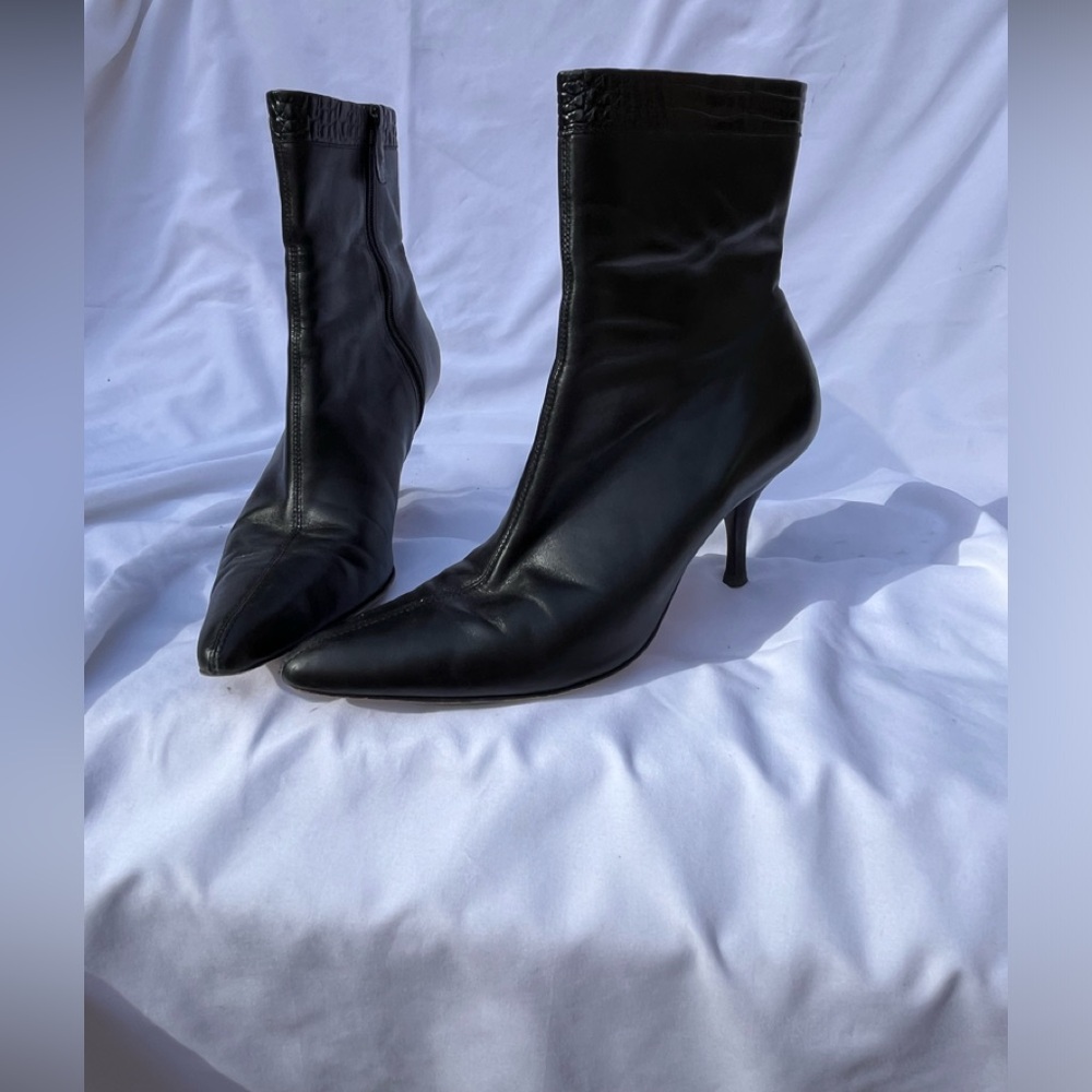 Ann Taylor ankle boot, size 6.5